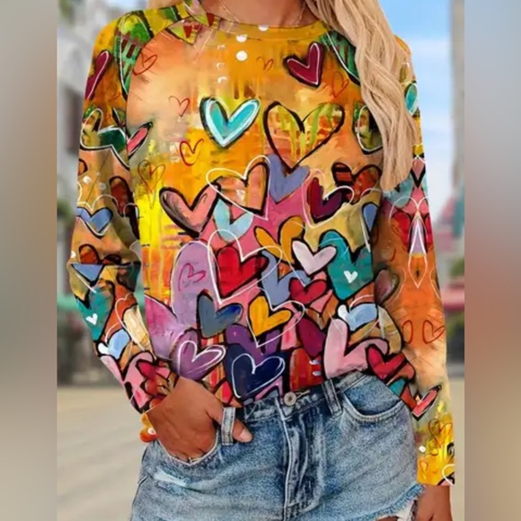 NO BRAND SHOWN Size XXL Vibrant Heart Pattern Sweatshirt - Picture 1 of 7